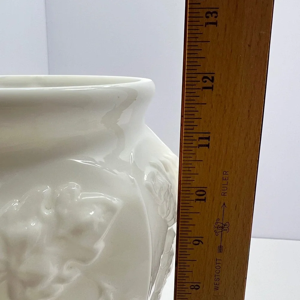 Westmorland Paneled Grape Pickle Jar 12